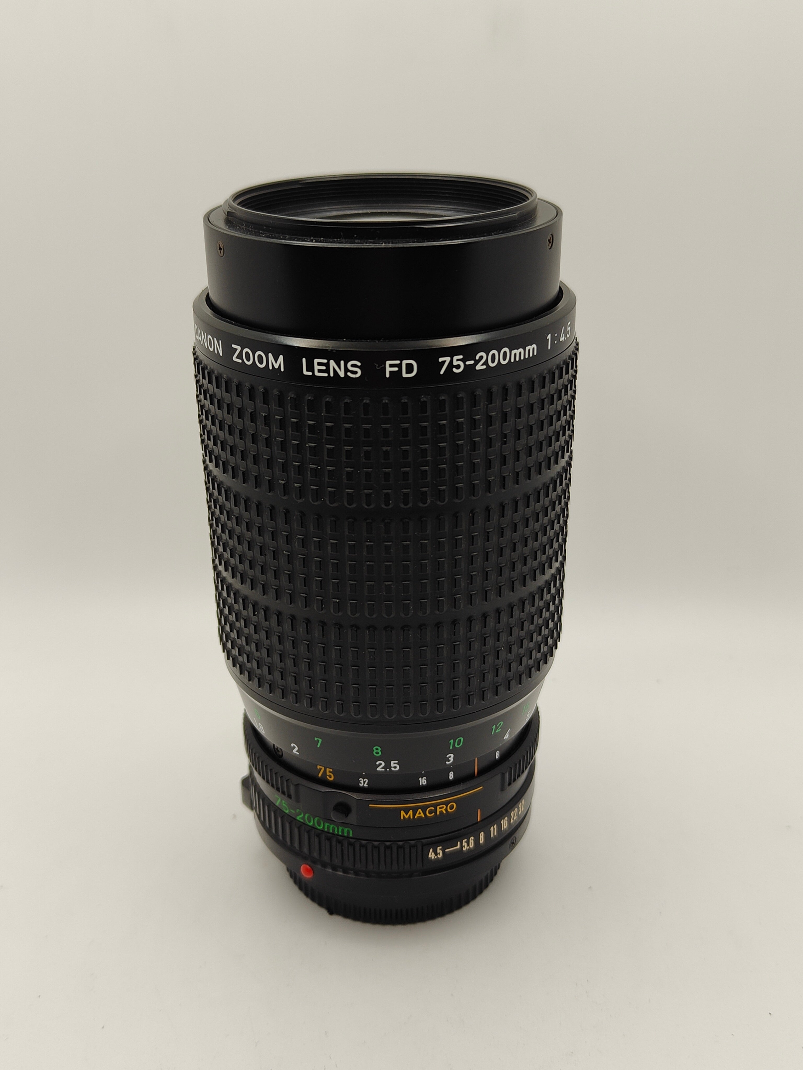 Canon New FD 75-200mm telephoto zoom lens for AE-1, A-1, FTb