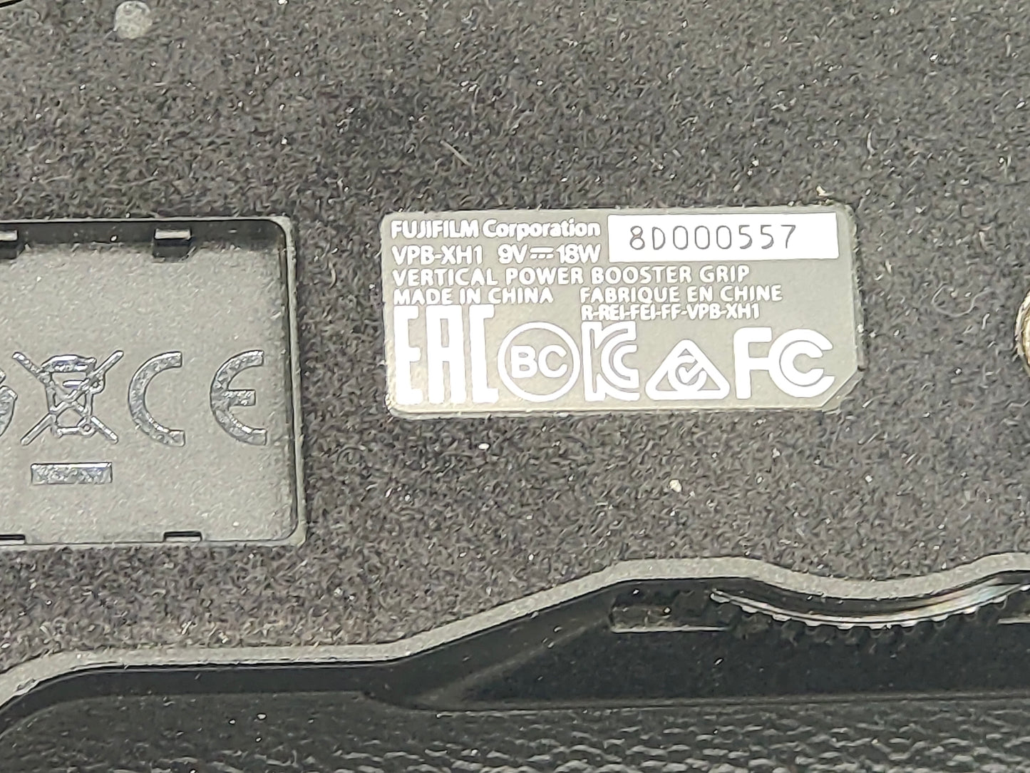 Fuji VPB-XH1 power grip for Fuji X-H1 digital camera