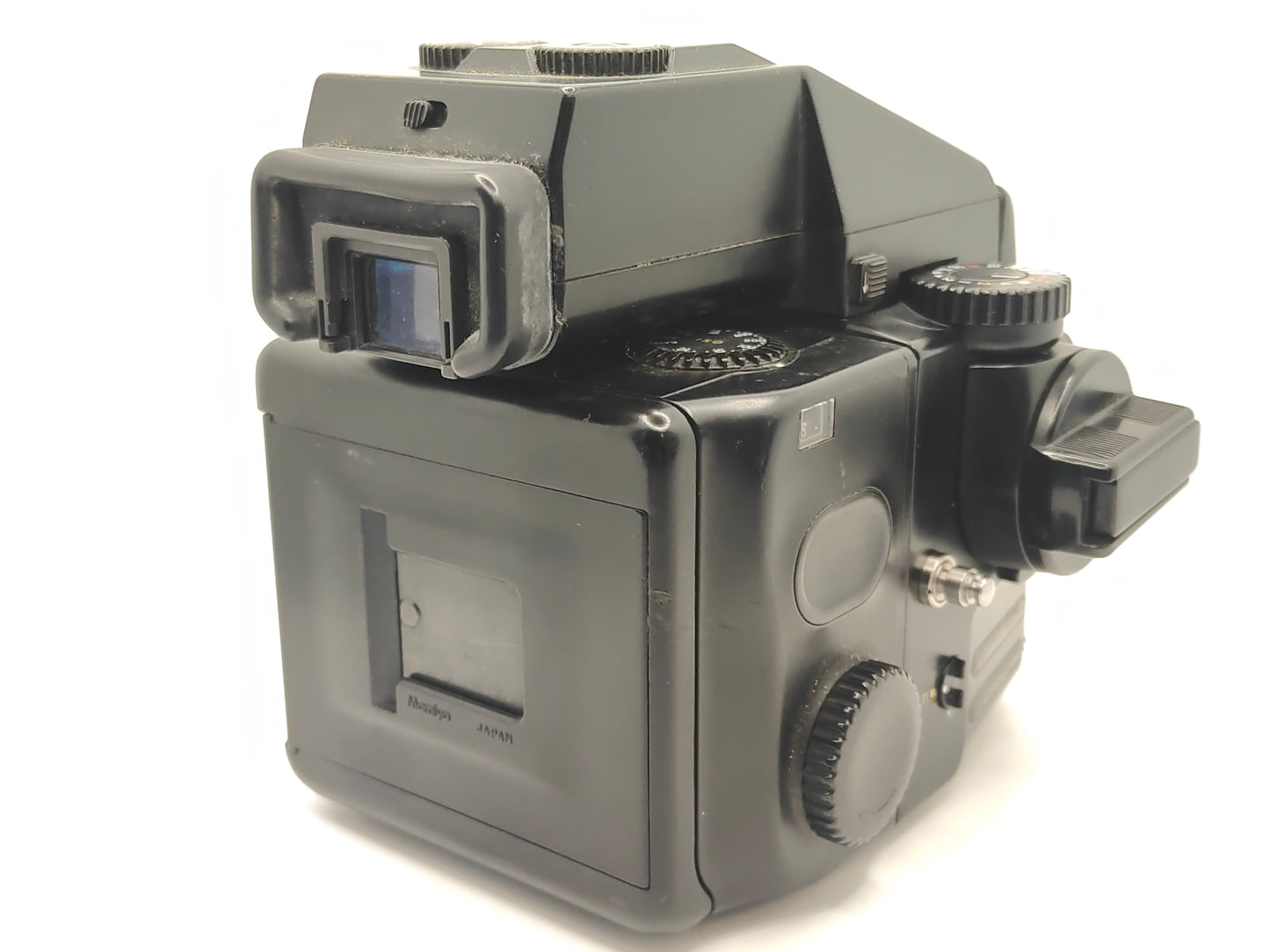 Mamiya 645 PRO medium-format camera with AE prism, 120 back and winding crank