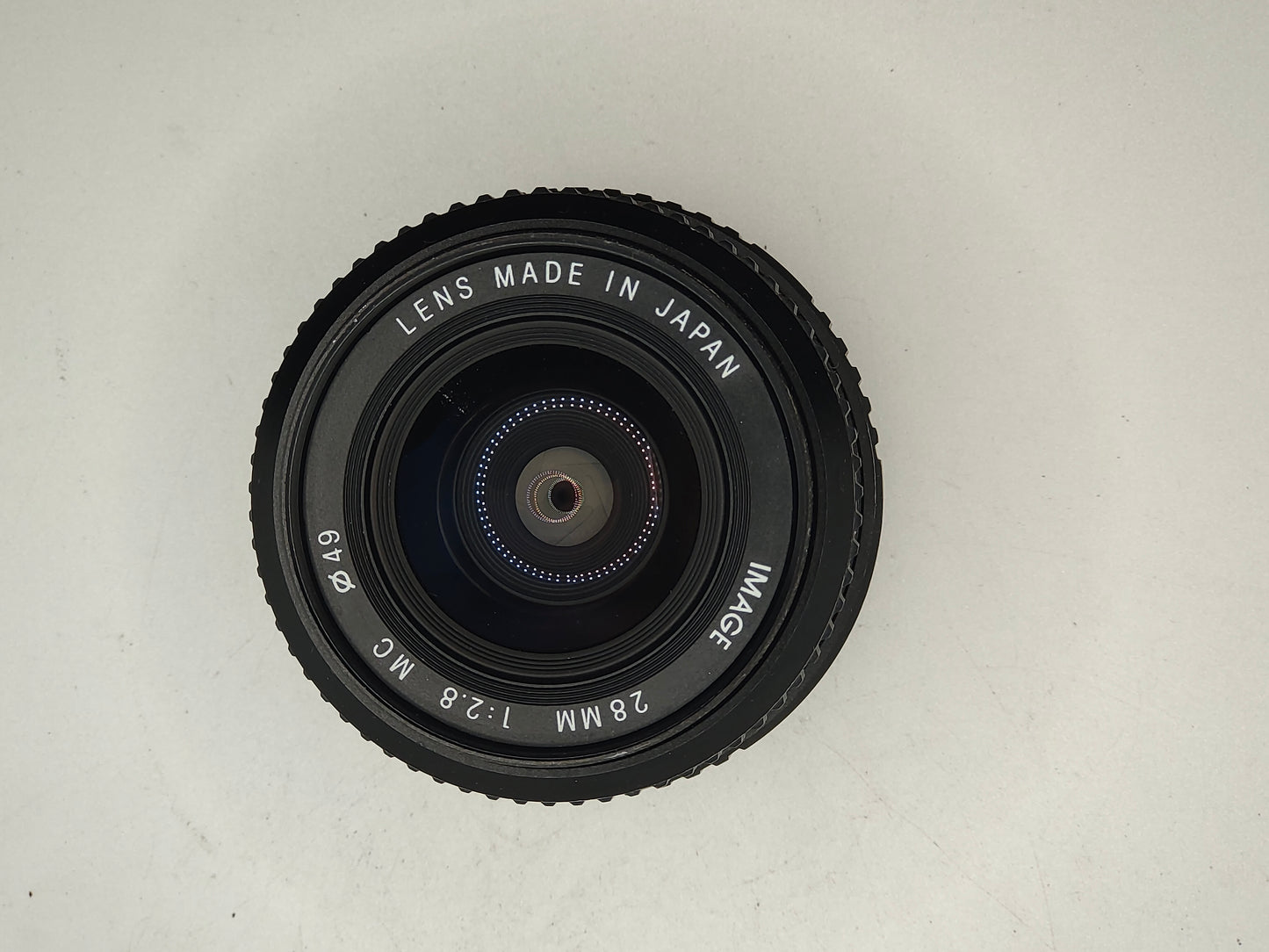 28mm f/2.8 wide-angle lens for Minolta SLRs.
