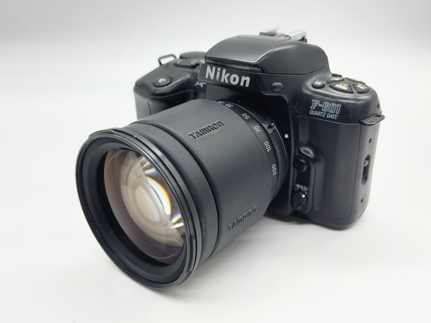 Nikon F601 autofocus film camera + 28-200mm zoom lens