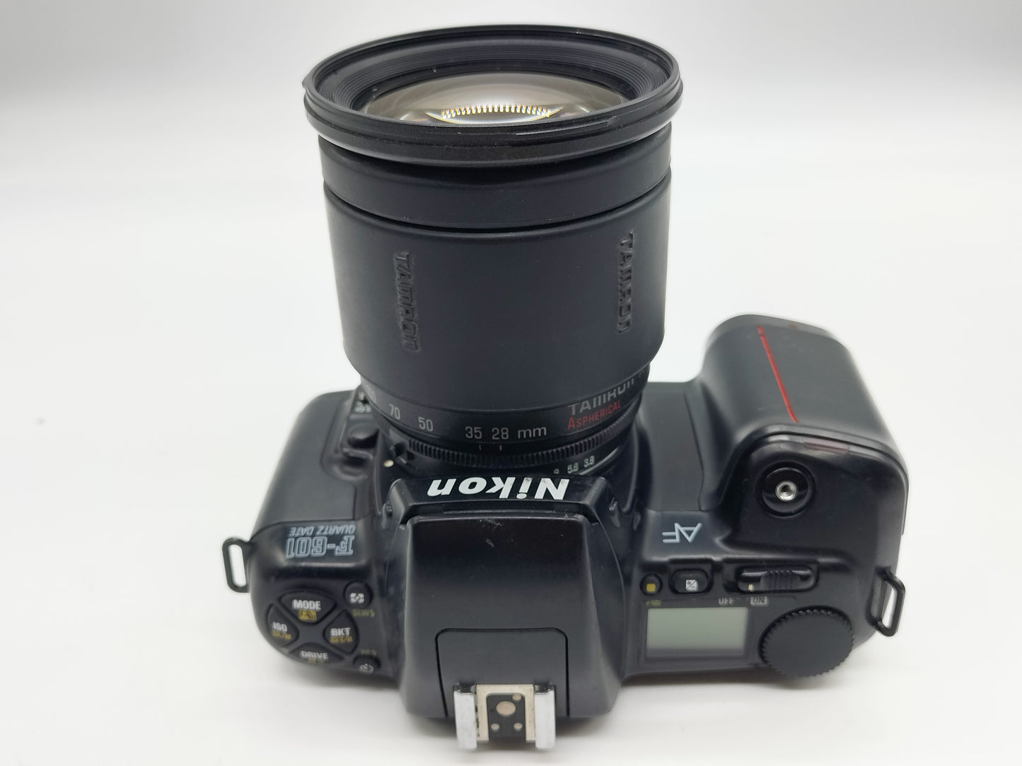 Nikon F601 autofocus film camera + 28-200mm zoom lens