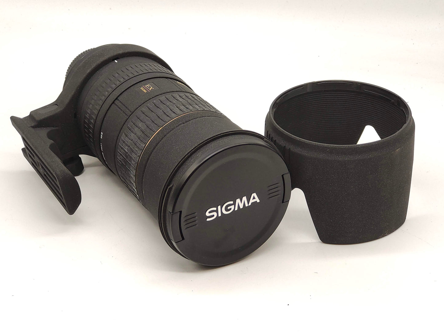 Sigma 50-500mm APO zoom lens for Nikon AF SLRs