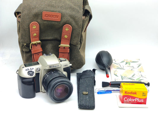 Nikon F60 + zoom lens SLR film camera kit