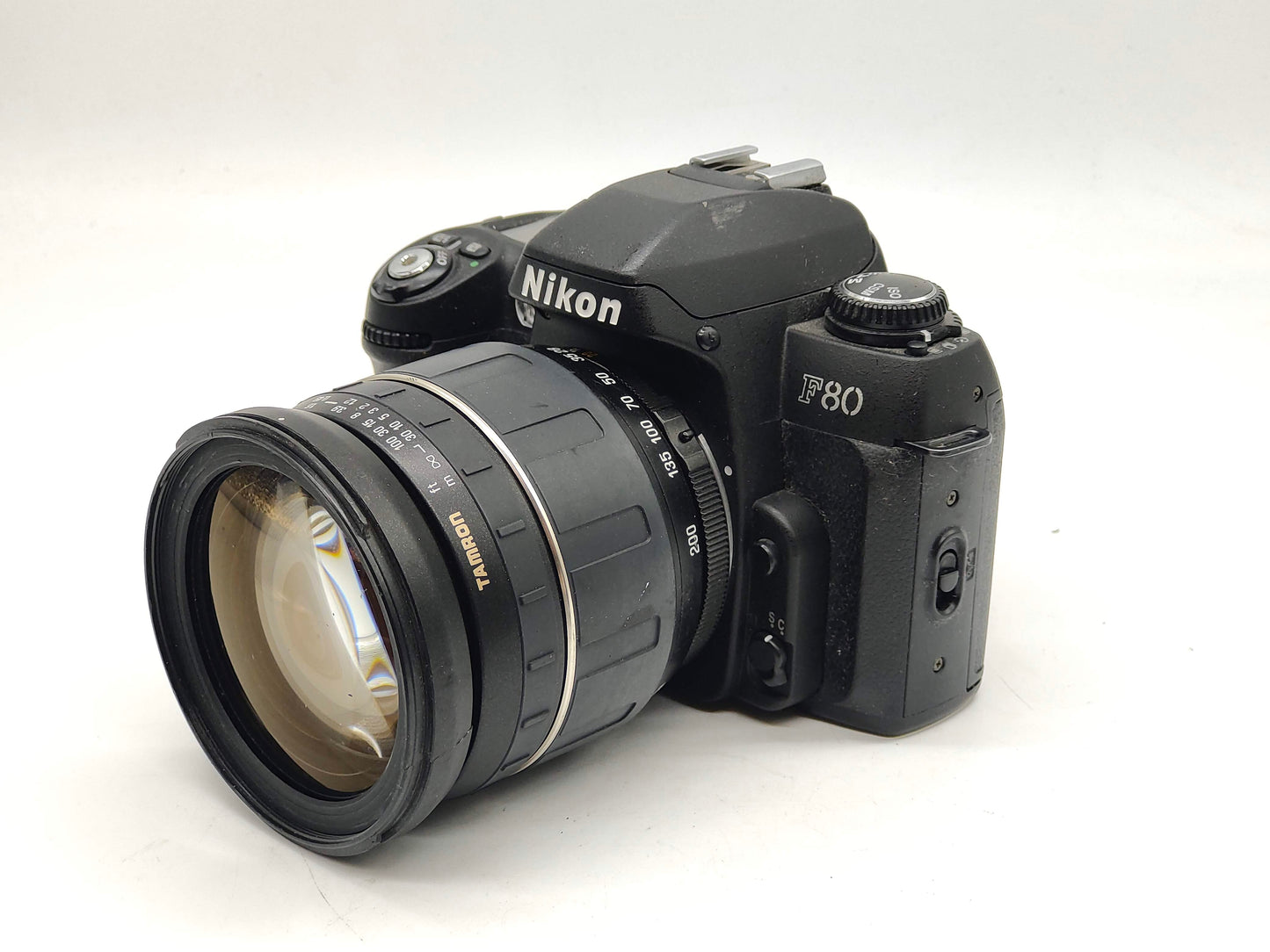 Nikon F-80 + zoom lens SLR film camera kit