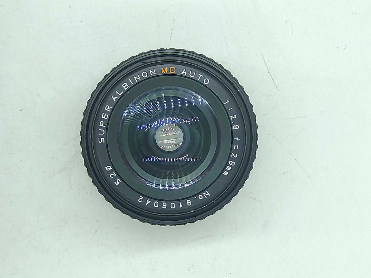 28mm wide-angle lens for Minolta SLRs