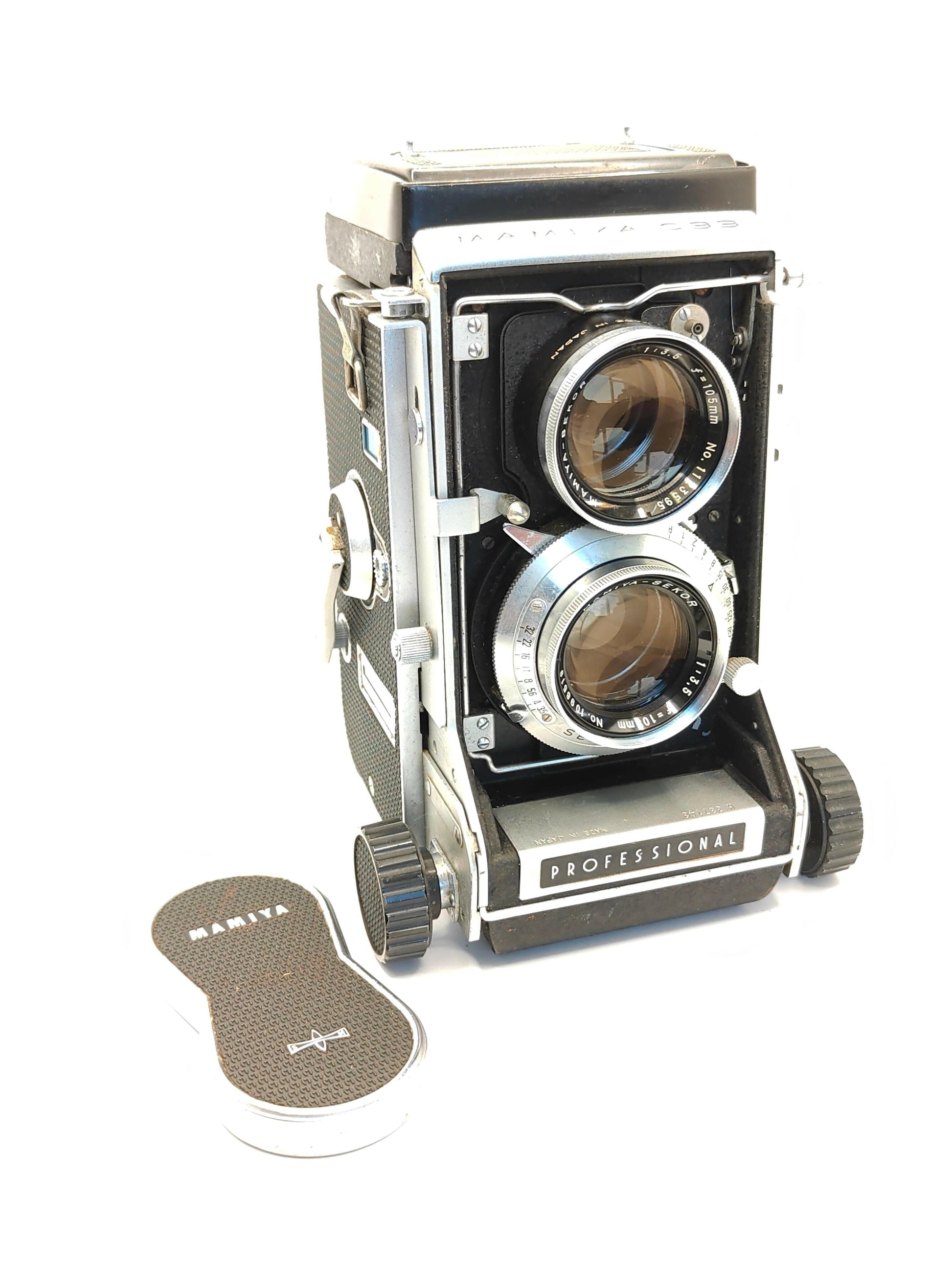 Mamiya C33 medium format camera 105mm lens Classic