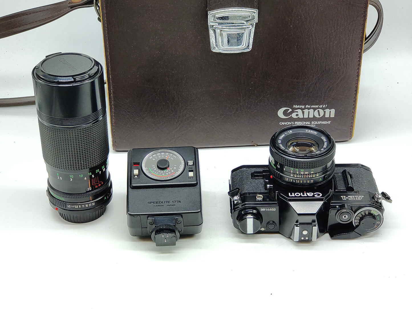 Canon AE-1 full kit in original case - gift set