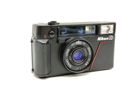 Nikon L35 AD point-and-shoot camera