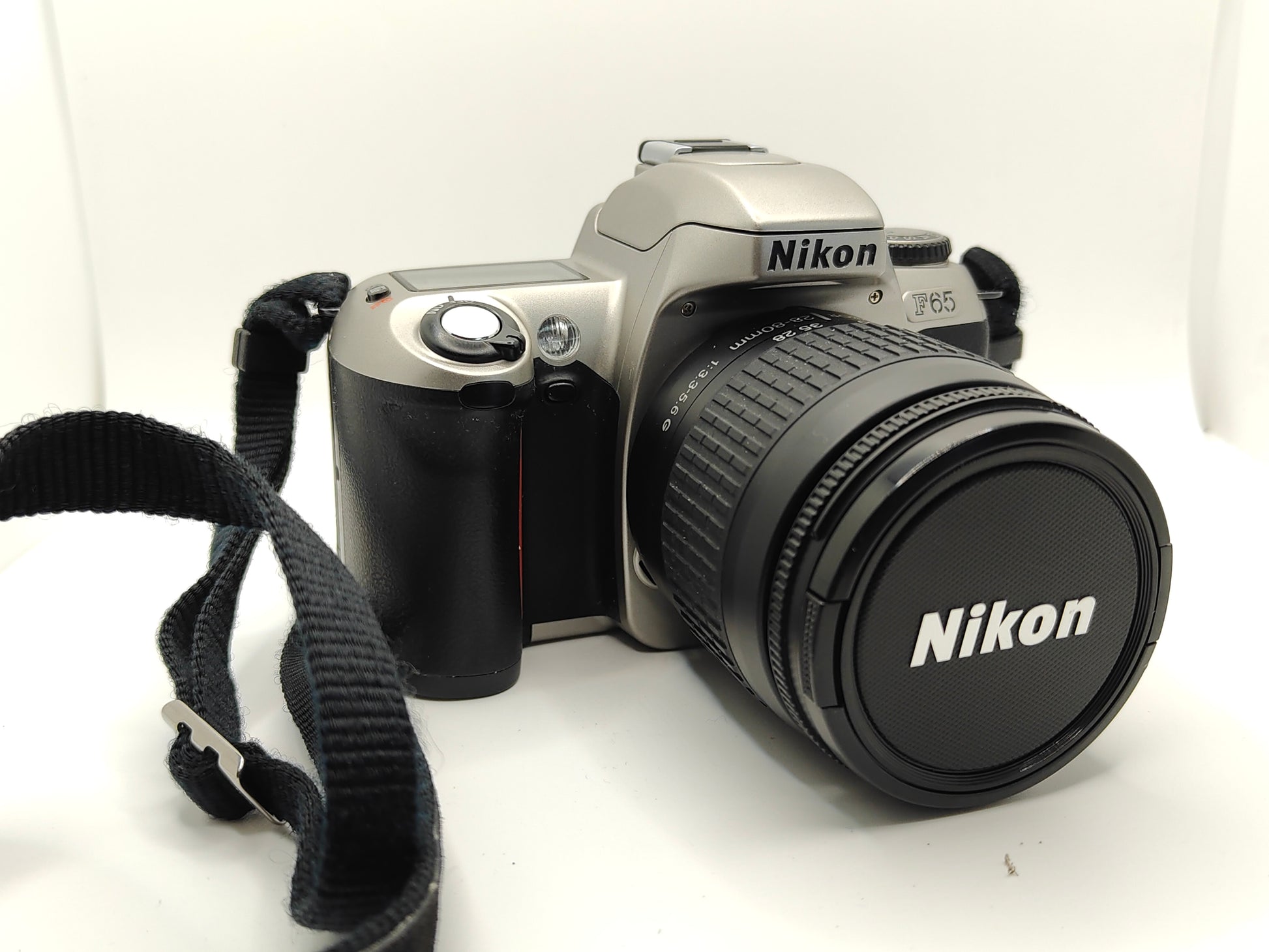 Nikon F65 zoom lens SLR film camera gift set Classic Cameras AU