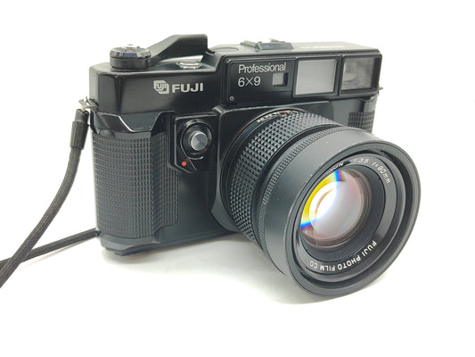 Fuji GW690II 6x9 Professional medium-format camera