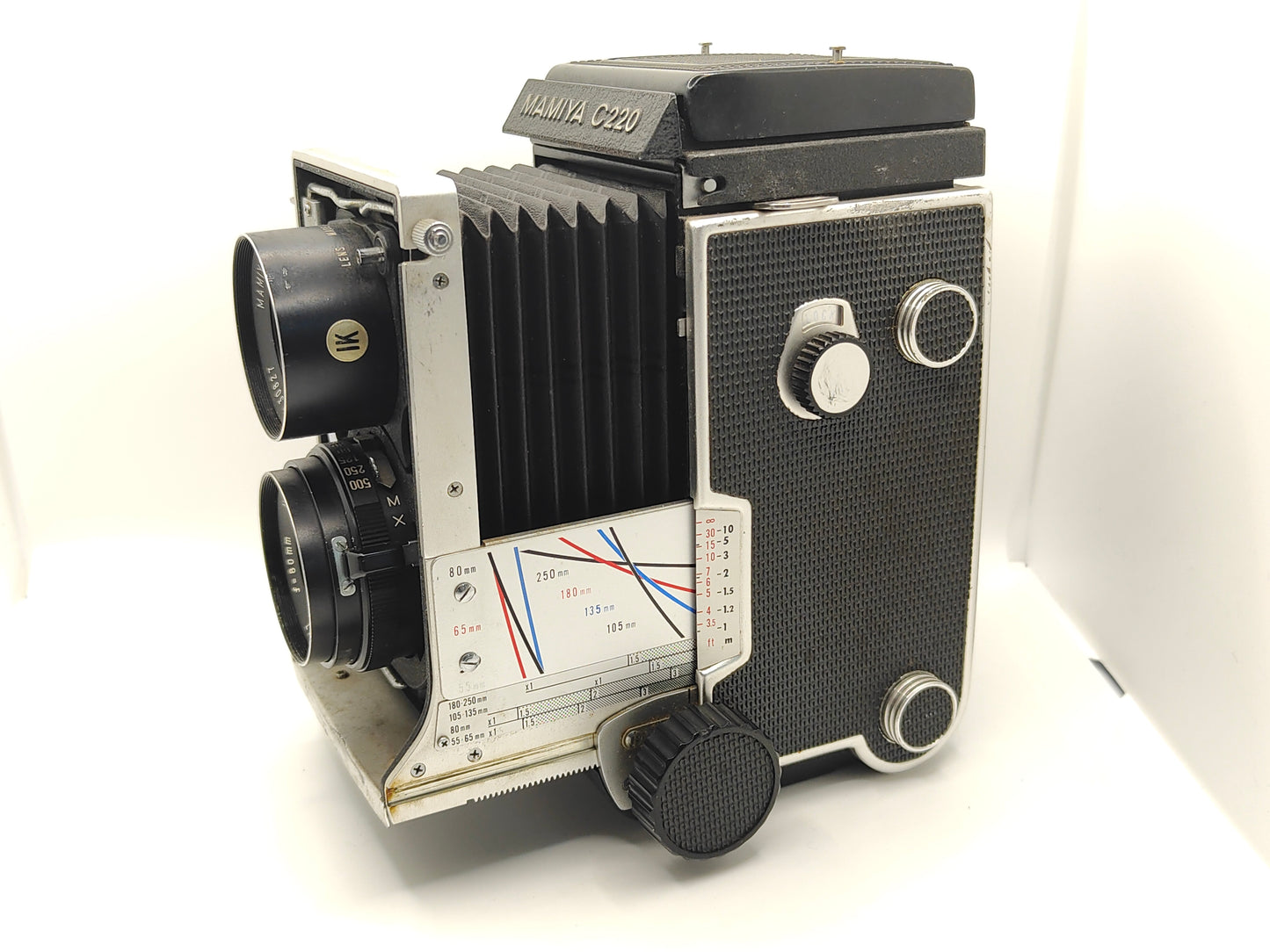 Mamiya C220 medium format camera + 80mm lens