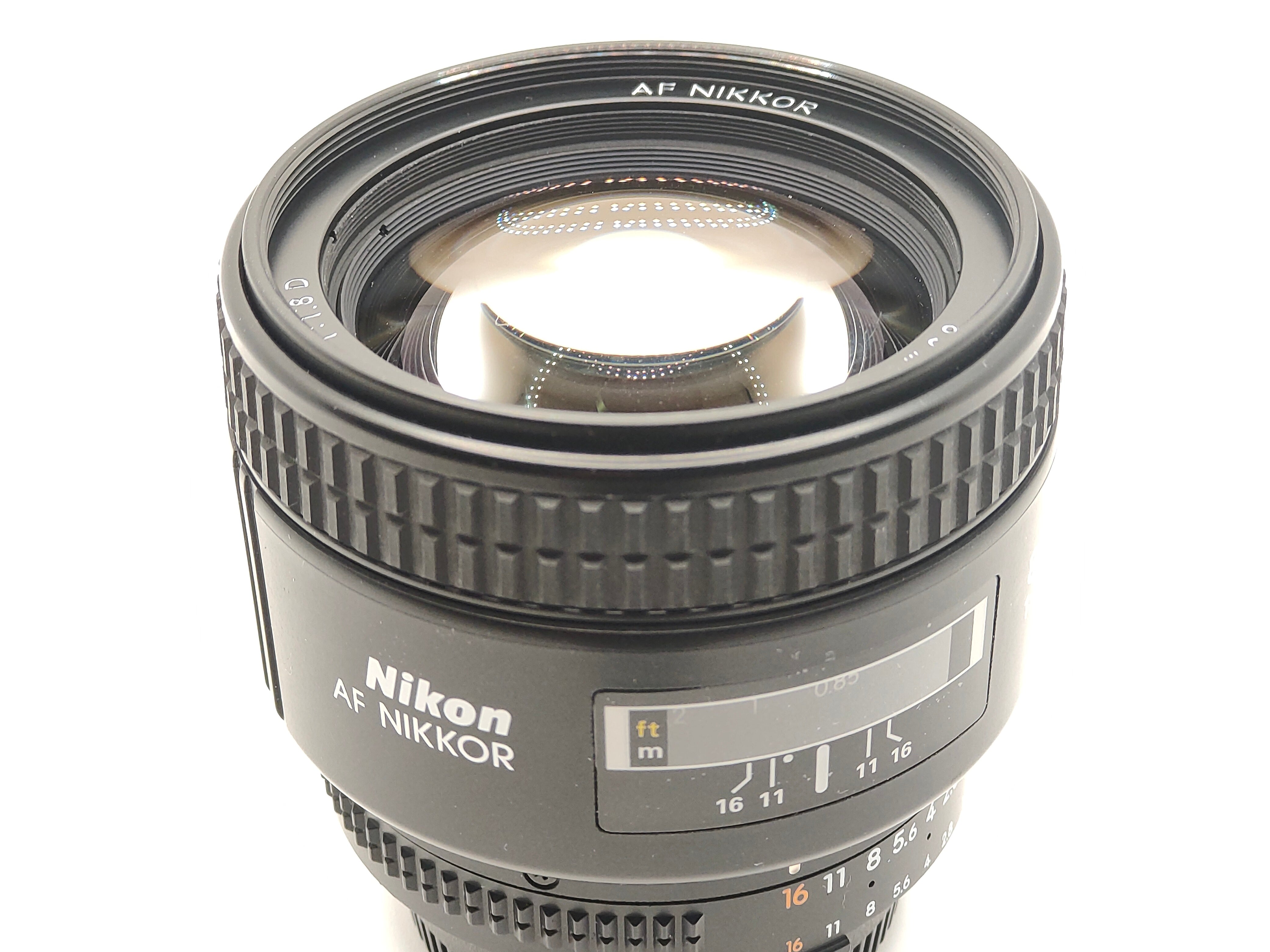 NIKKOR 85mm f/1.8 D レンズ Nikkor 85mm f/1.8D AF portrait lens | Classic Cameras AU