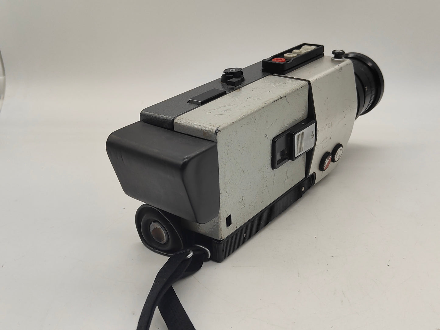 FILM TESTED Leicina Super RT1 Super-8 camera