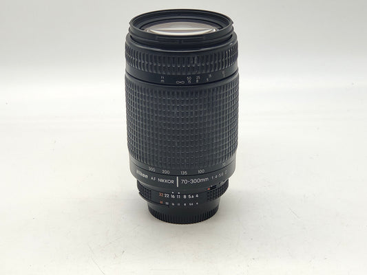AF Nikkor 70-300mm f/4-5.6 telephoto zoom lens for Nikon Autofocus SLRs