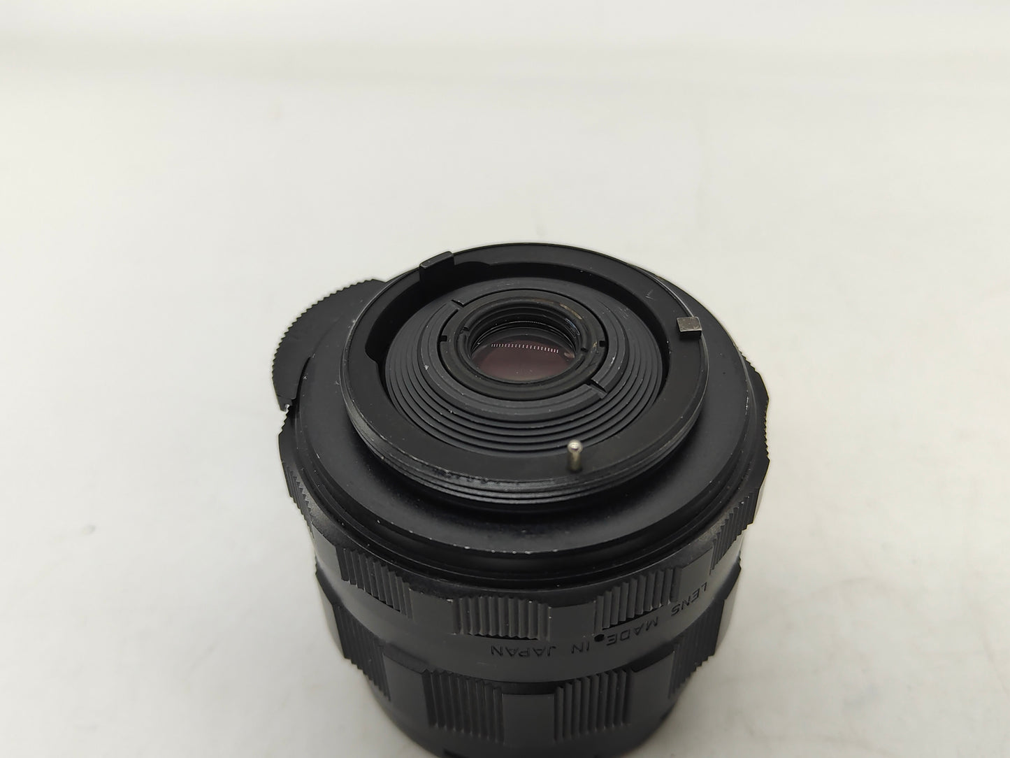 Super-Multi-Coated Takumar 28mm f/3.5 lens (M42 screw mount)