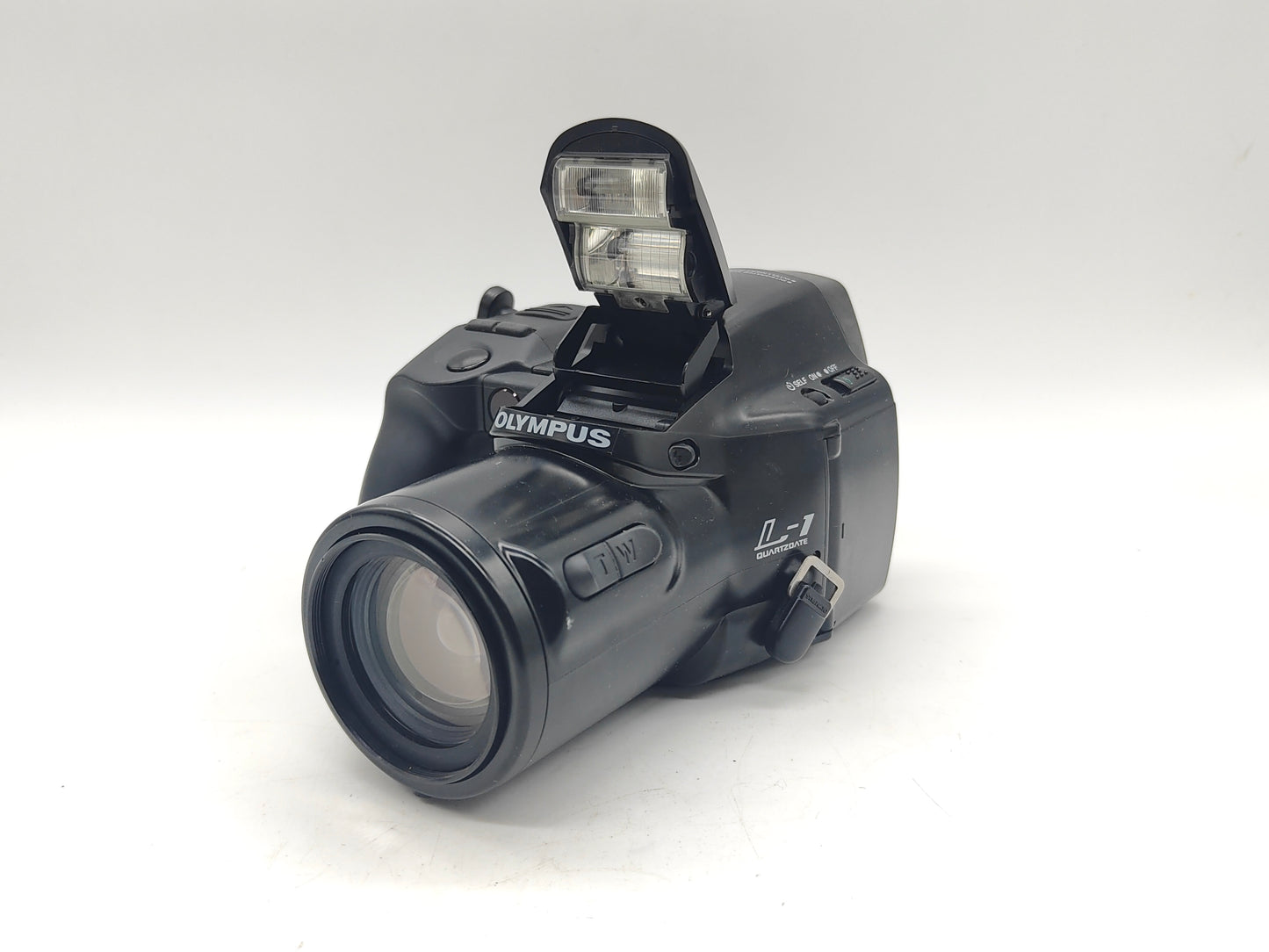 Olympus L-1 point-and-shoot all-in-one SLR camera