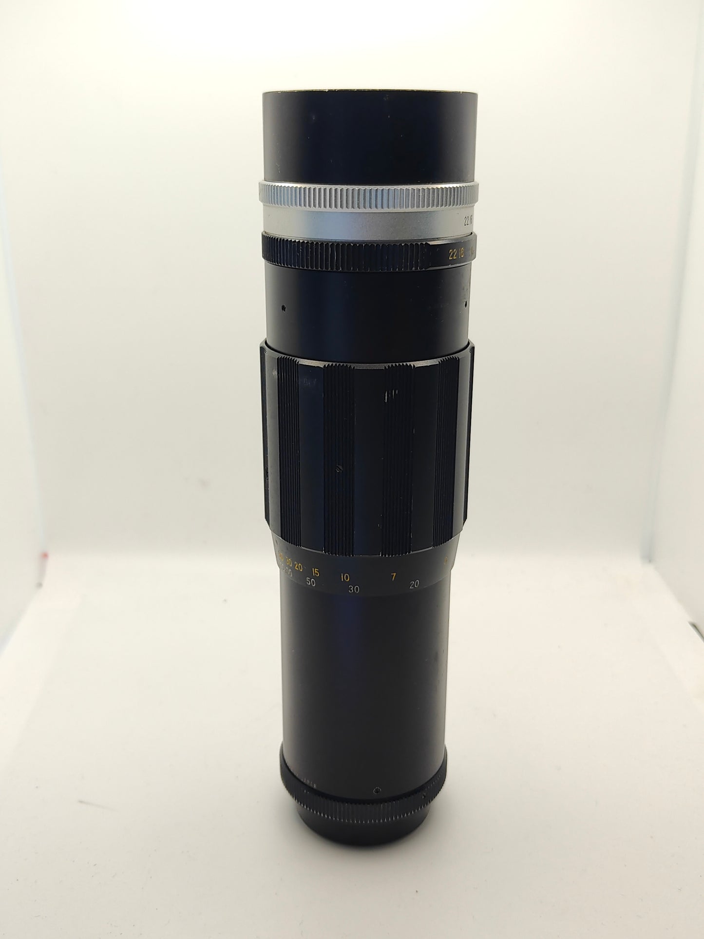 Titan M42 screw mount 200mm f/4 telephoto lens