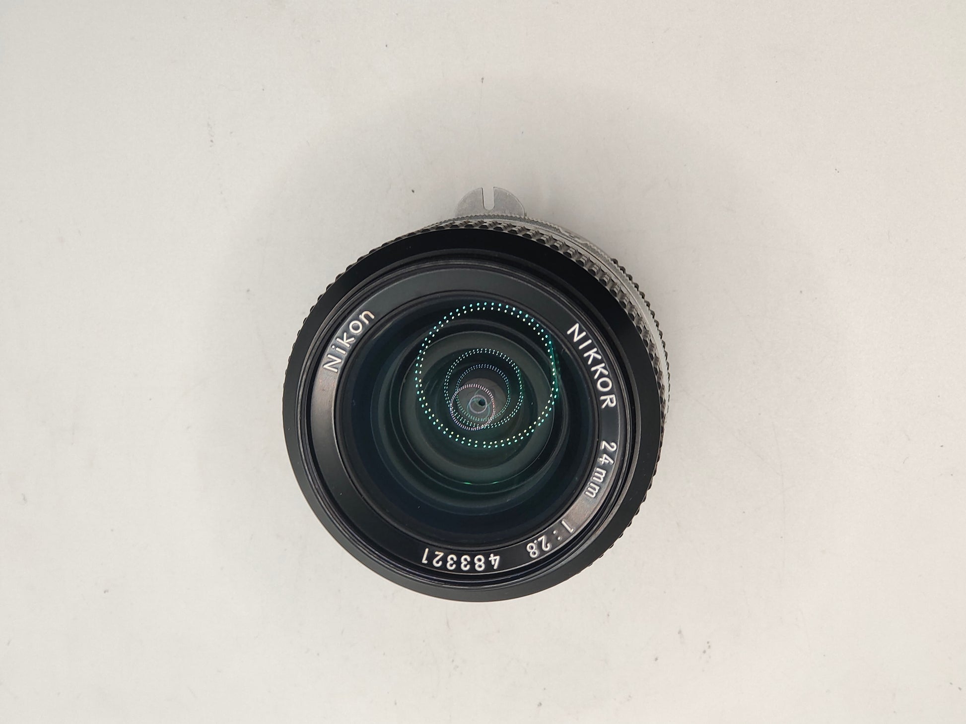 Objectif Nikon Nikkor 24 Mm F/2 Ai – Grand Angle Fixe, Très Bon état