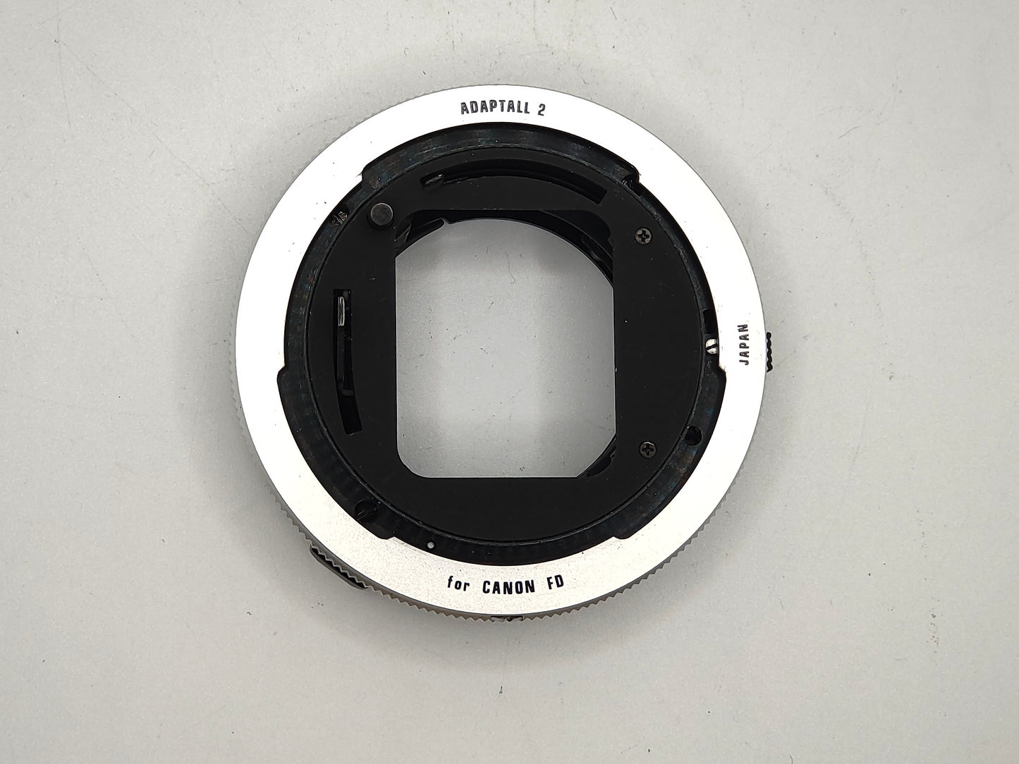 Tamron Adaptall 2 adaptor - Canon FD mount