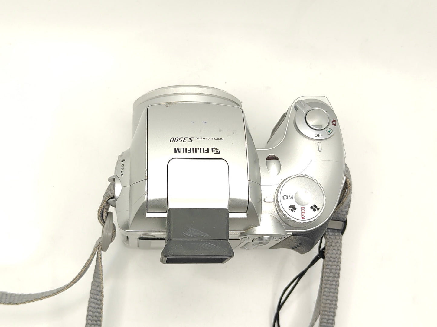 Fuji S3500 digital camera
