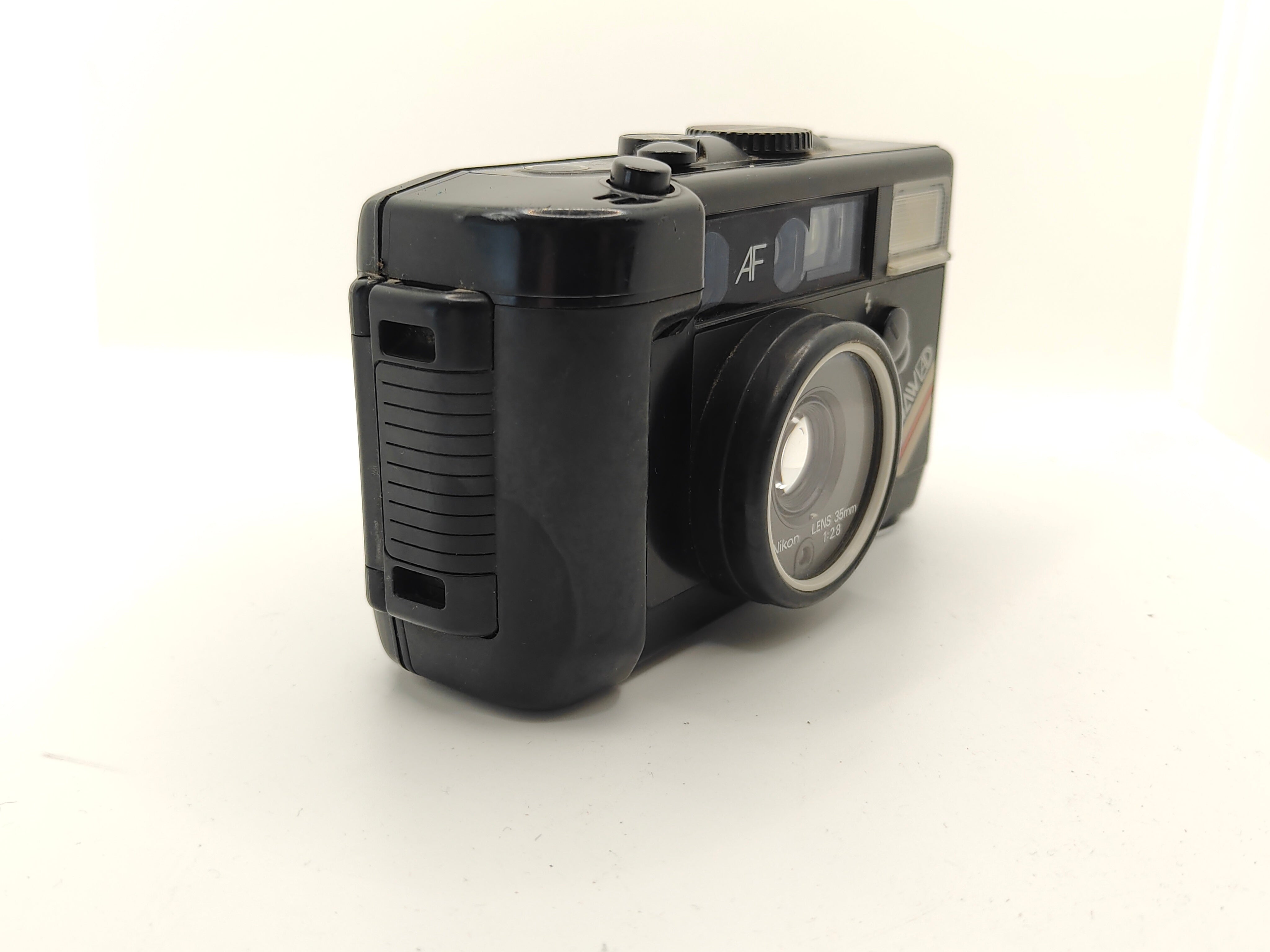 Nikon L35 AWAD underwater point-and-shoot camera (Black) | Classic
