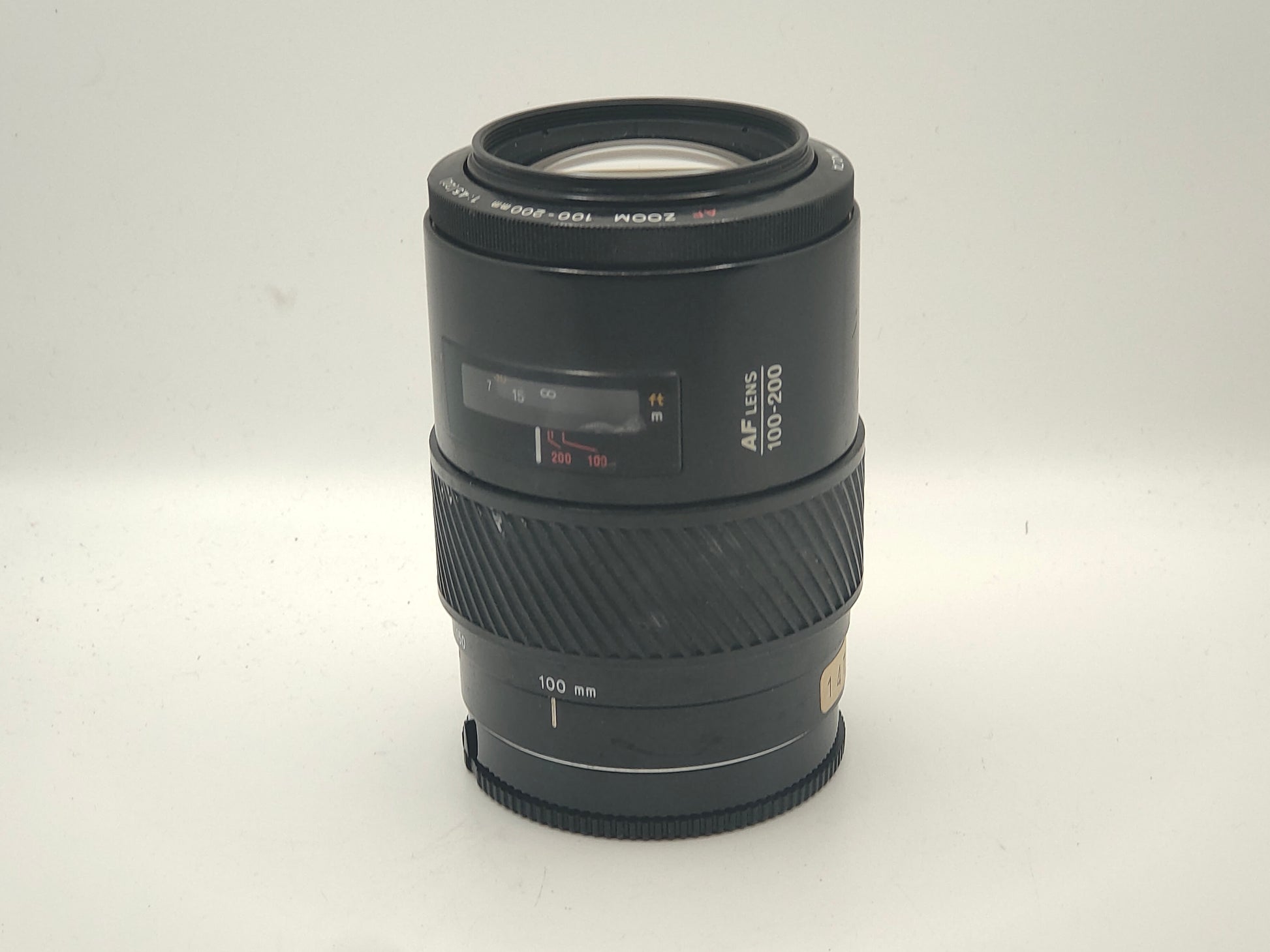 Minolta AF 100-200mm f/4.5 Zoom autofocus lens for Minolta SLRs.