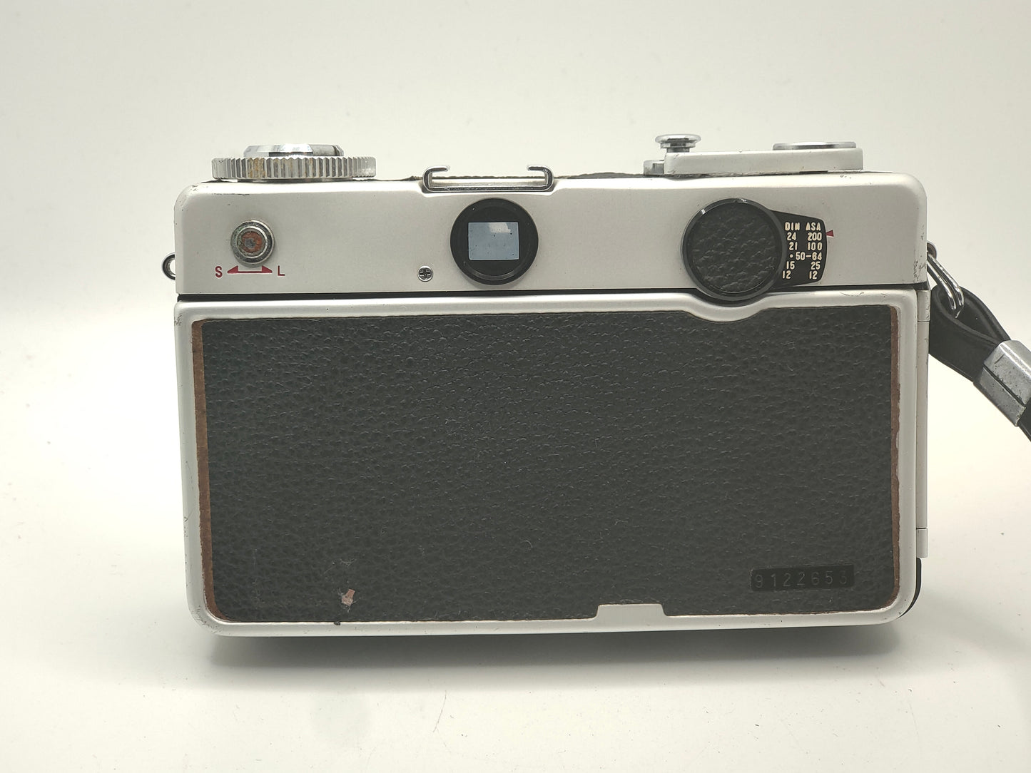 Fujica Compact S rangefinder film camera