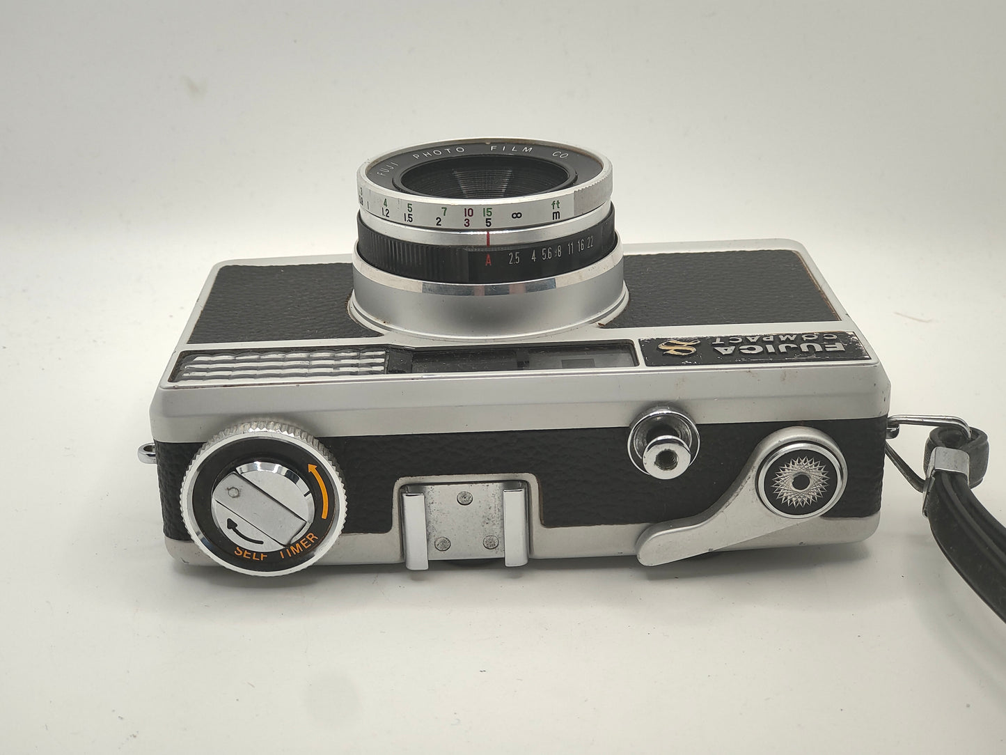 Fujica Compact S rangefinder film camera