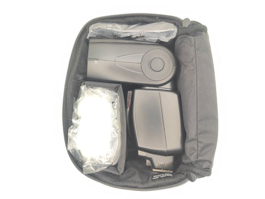 Nikon SB-700 Flash - as-new condition