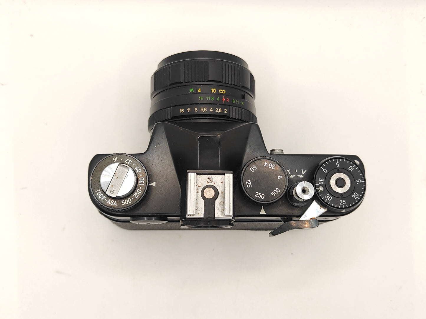 Zenith 12XP SLR with Helios 58mm f/2 lens