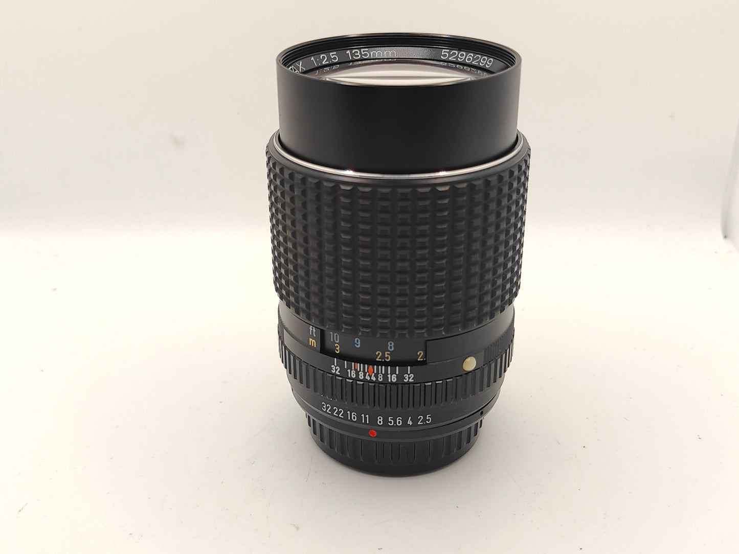 Pentax 135mm f/2.5 telephoto lens for Pentax K1000 / KM / ME Super etc