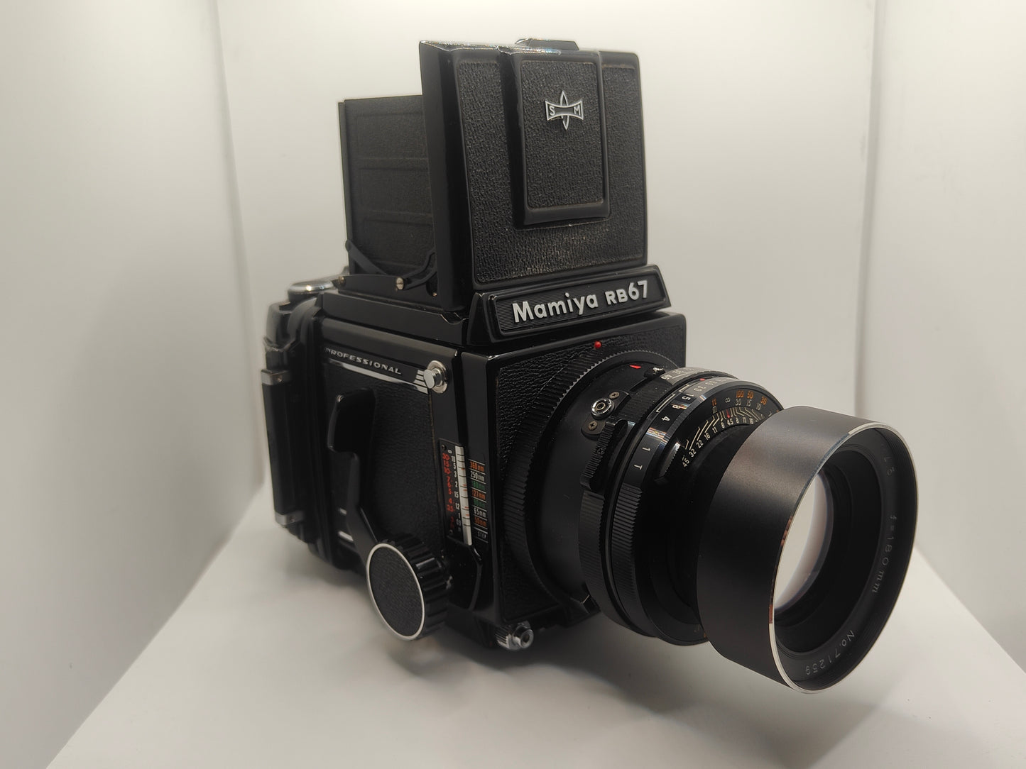 Mamiya RB67 Professional + 180mm lens + waist level finder