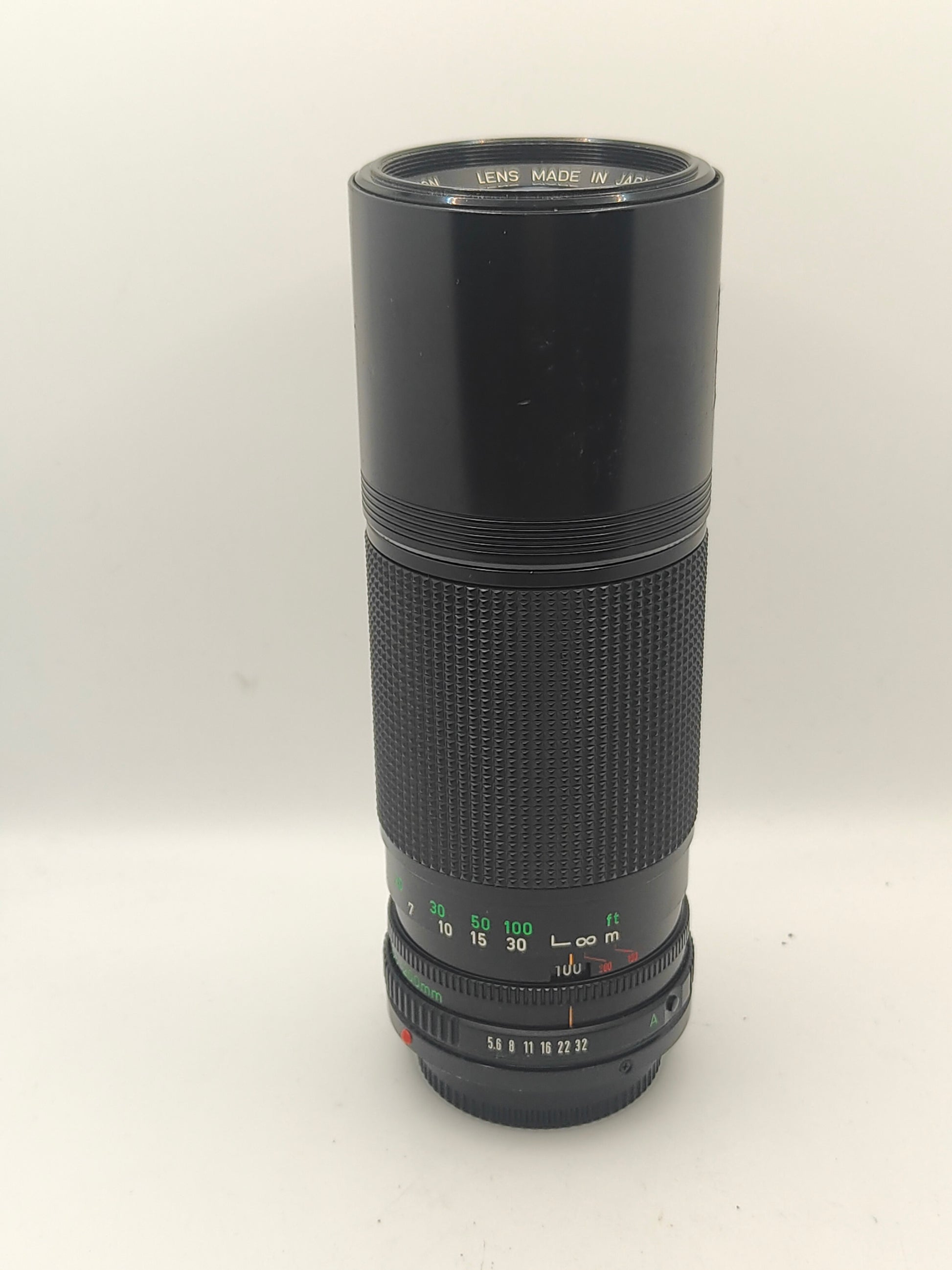 Canon New FD 100-200mm f5.6 telephoto zoom lens for AE-1, A-1, FTb SLRs.