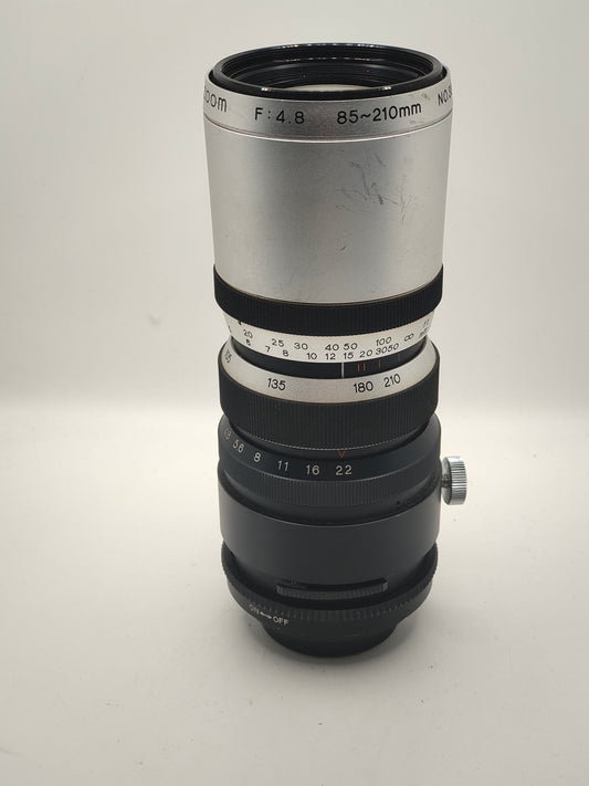 Sun 85-210mm f/4.8 retro zoom M42 (Pentax screw-mount) lens.