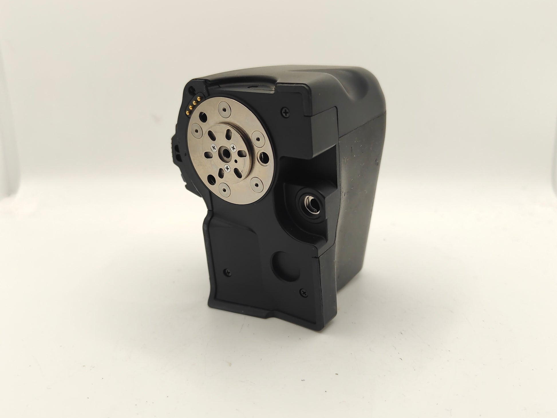 Mamiya winder for 645 PRO.