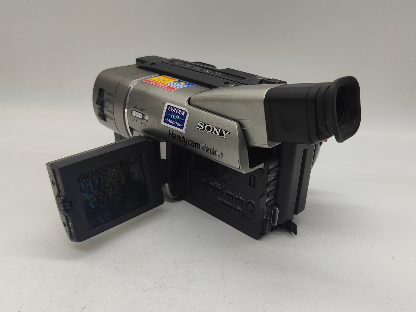 Sony Handycam CCD-TRV47E Video 8 movie camera: RENTAL