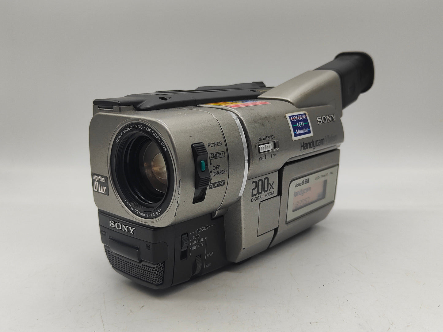 Sony Handycam CCD-TRV47E Video 8 movie camera: RENTAL