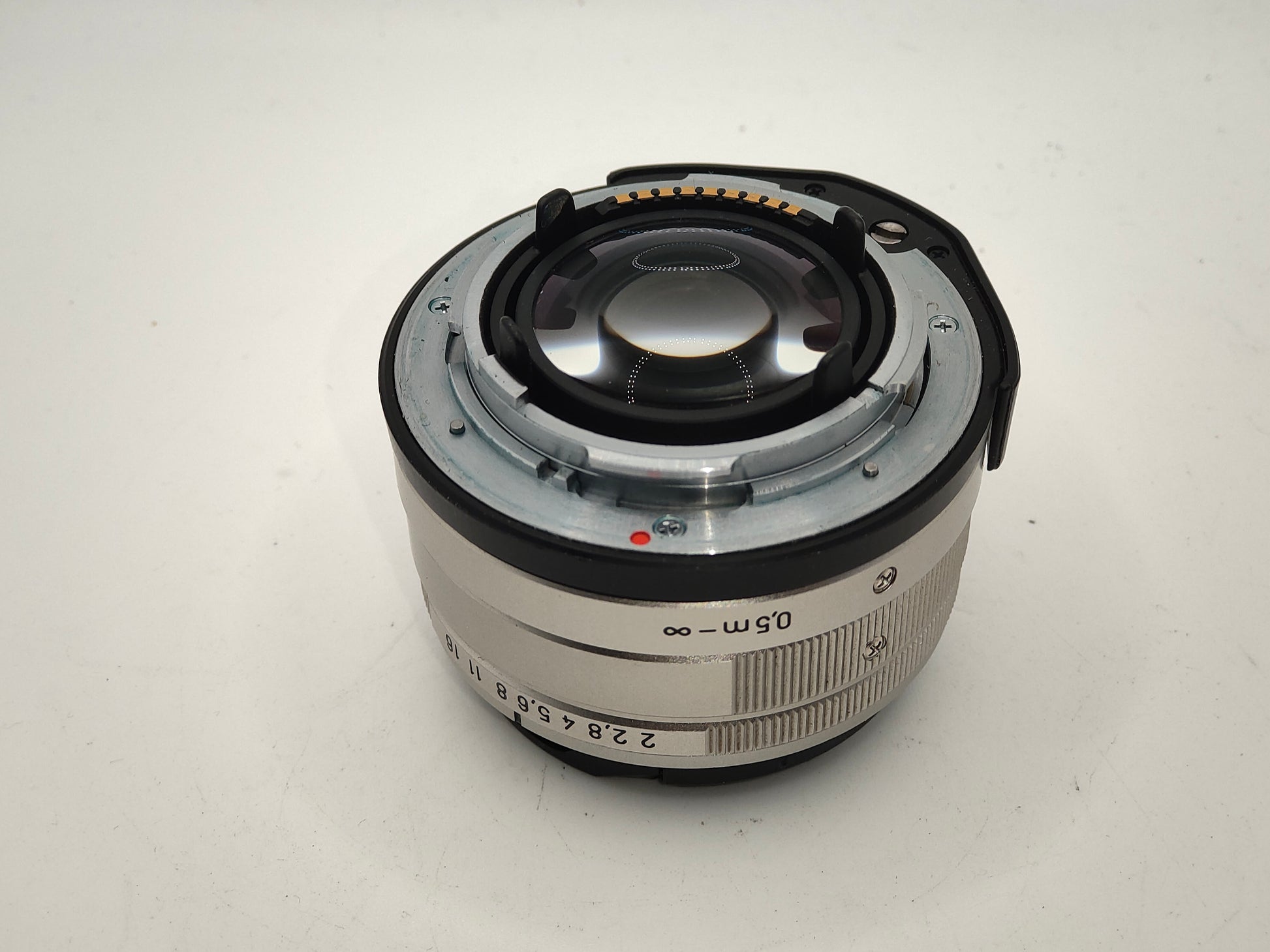 Contax G2 lens: Carl Zeiss Planar 35mm f/2 (2/35). FILM TESTED.