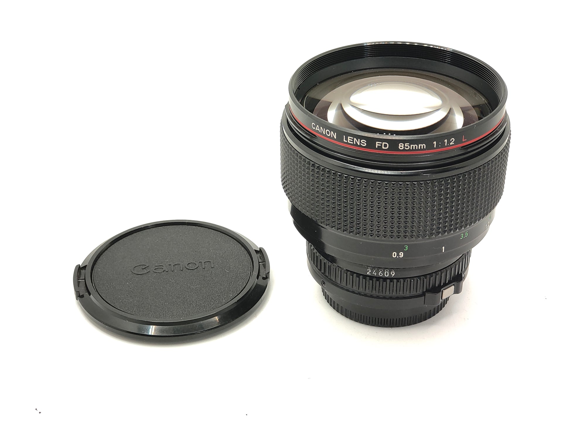 Canon 85mm f/1.2 L New FD lens in stunning condotoion.
