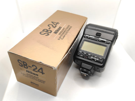 Nikon Speedlight SB-24 camera flash