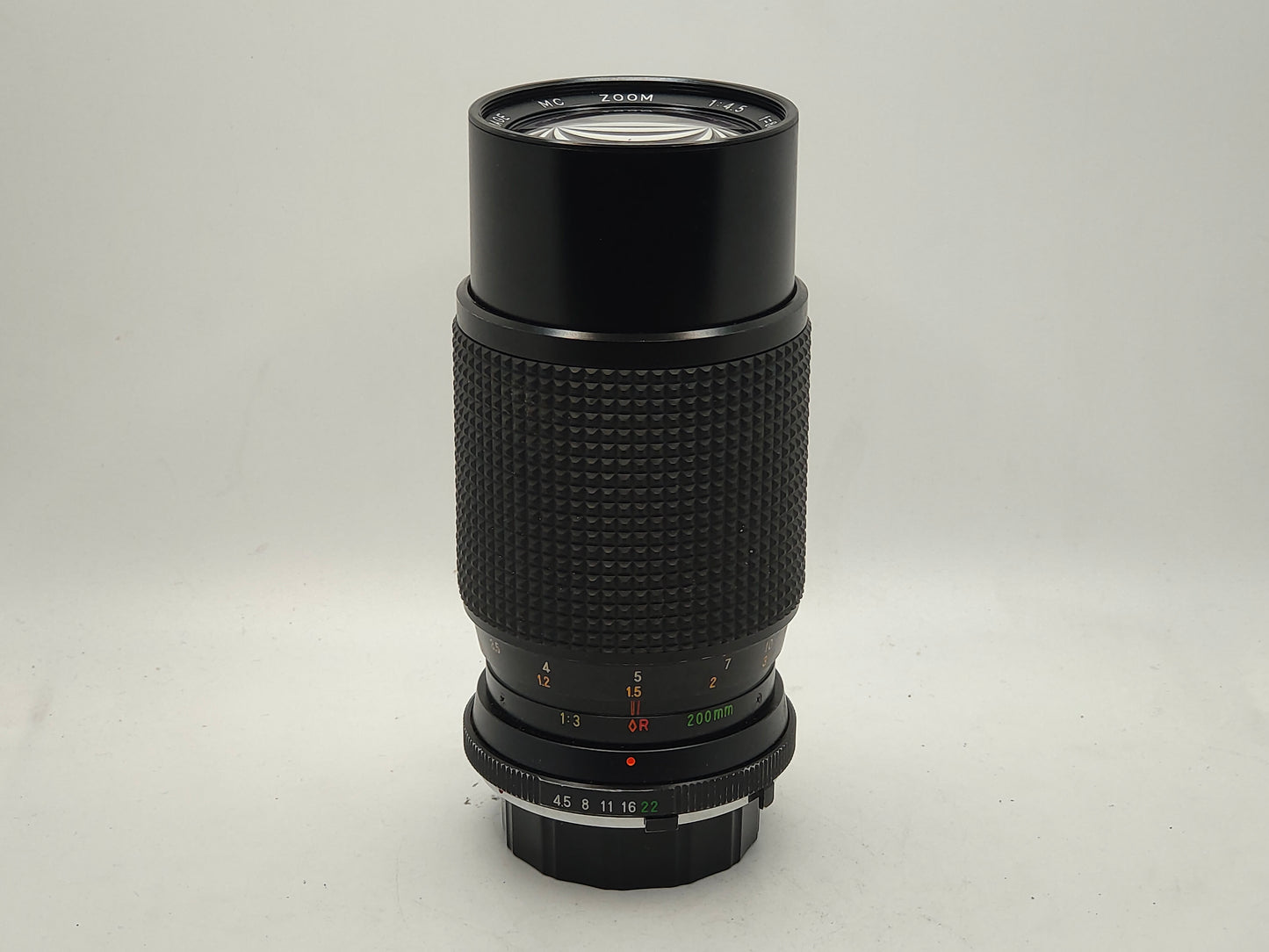 80-200mm f/4.5 zoom lens for Minolta SRT SLRs.