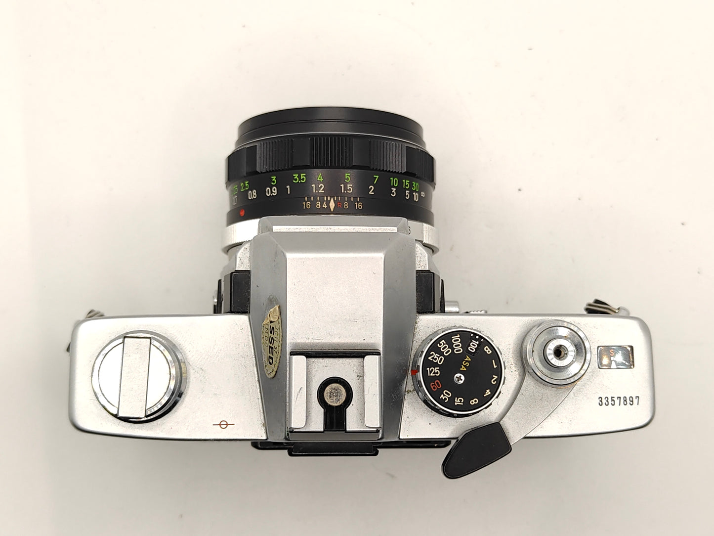 Minolta SRT-303b SLR film camera
