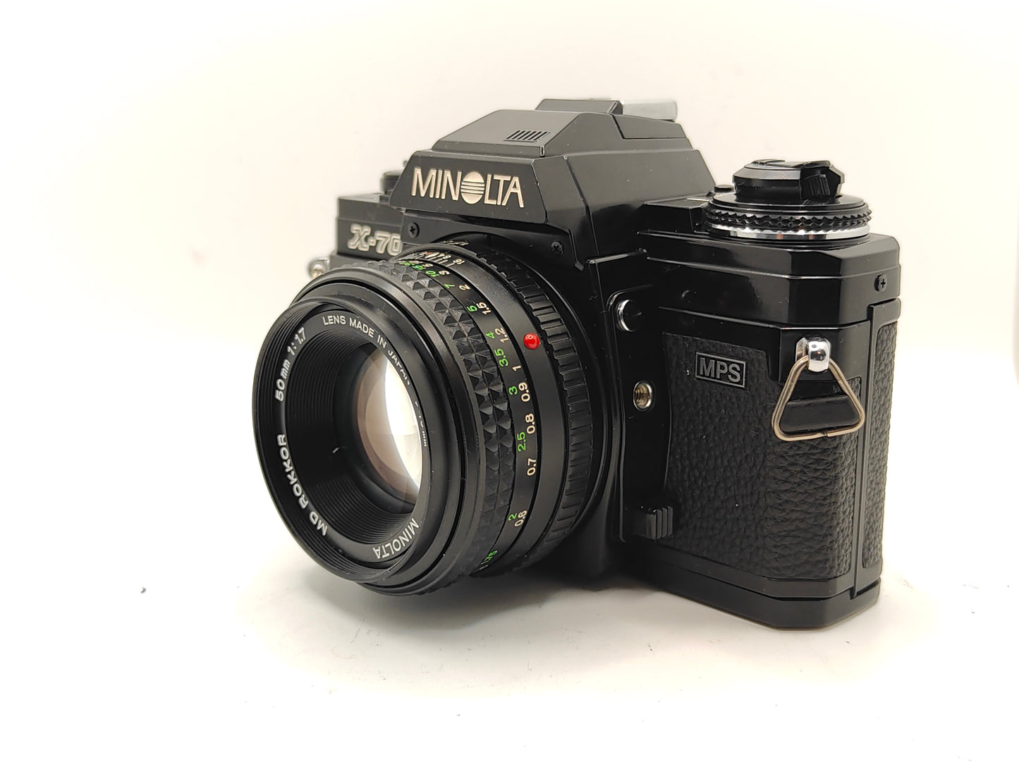 Minolta X-700 SLR with 50mm f/1.7 lens