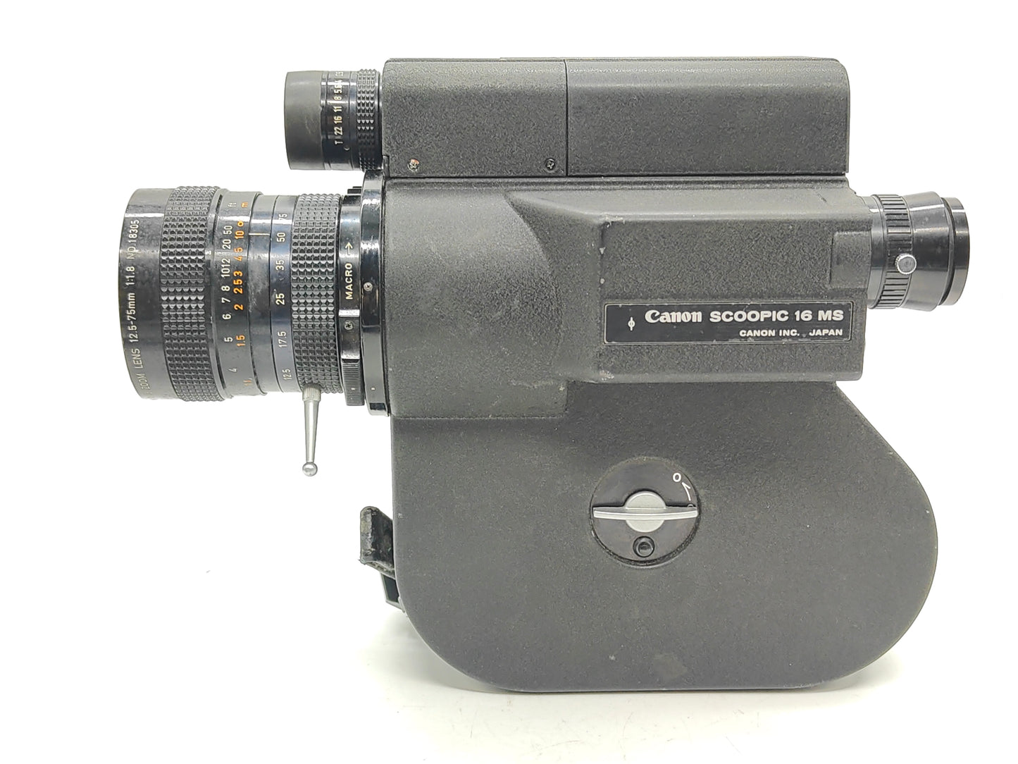 FILM TESTED Canon Scoopic 16MS 16mm movie camera.