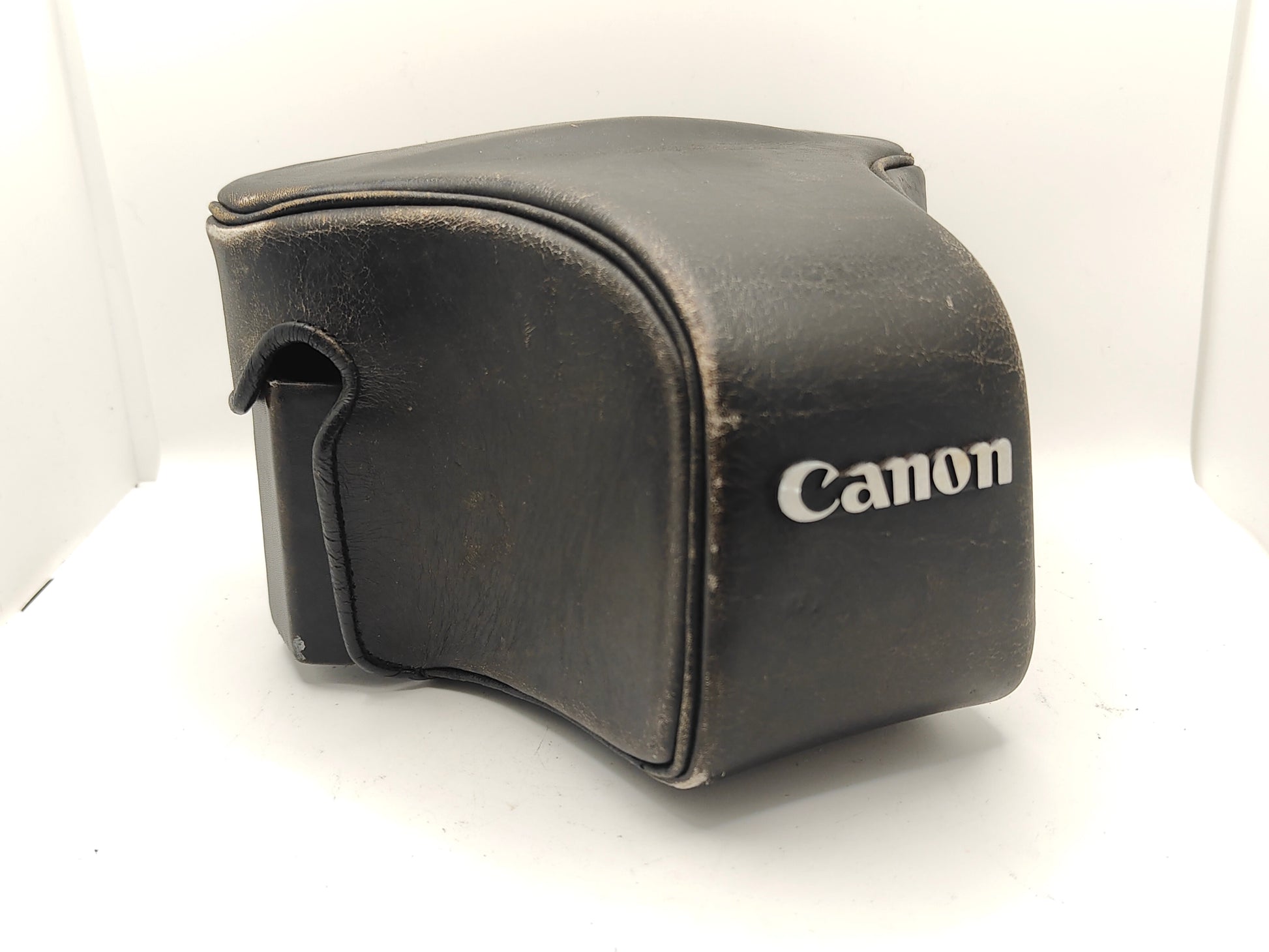 Original leather case for Canon F-1.