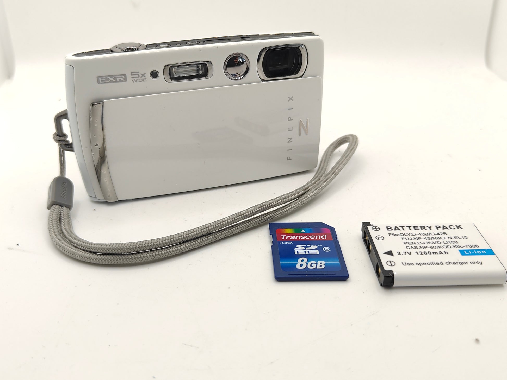Fuji Finepix Z1100EXR Digital Camera.
