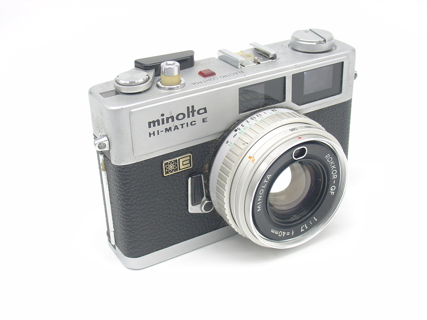 Minolta HiMatic E rangefinder camera kit