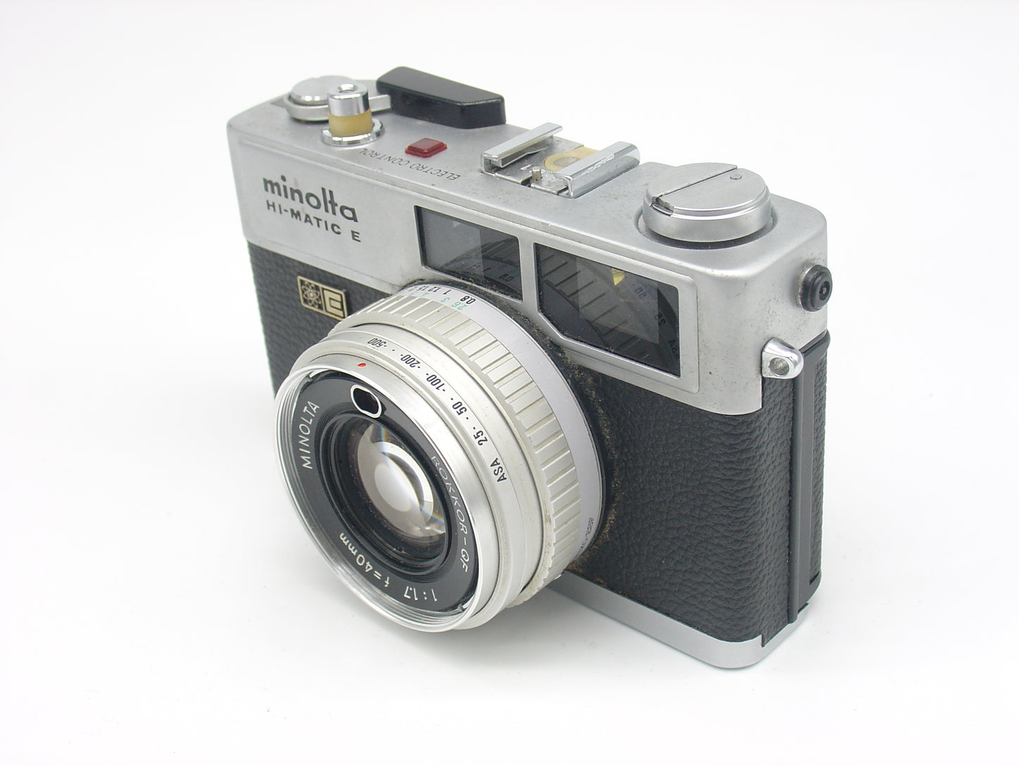 Minolta HiMatic E rangefinder camera kit