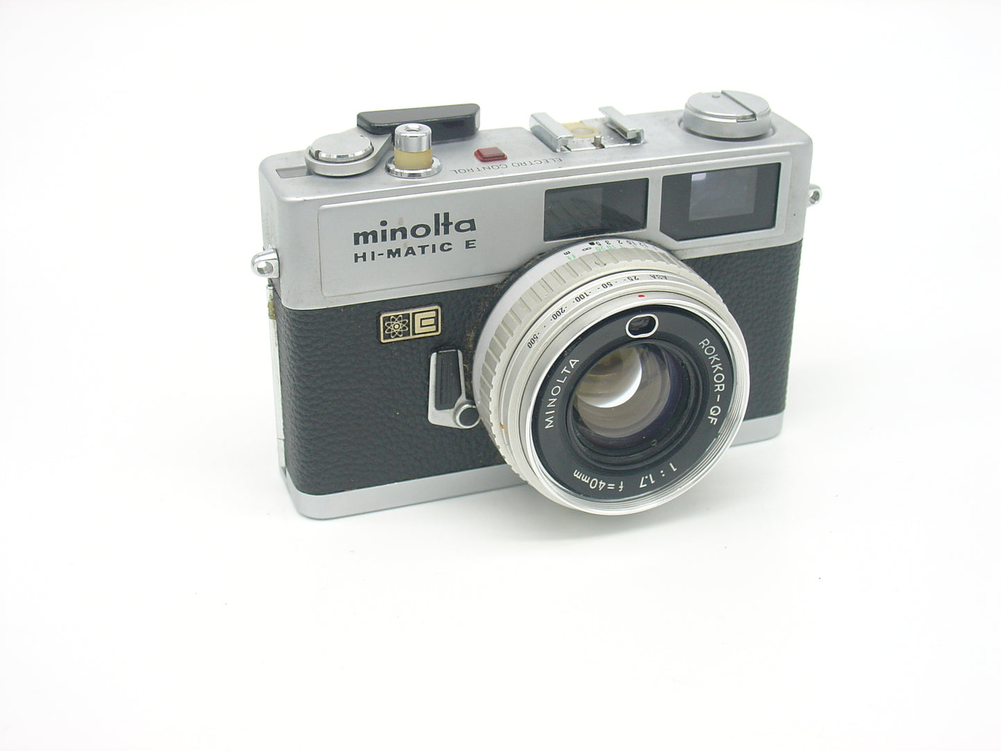 Minolta HiMatic E rangefinder camera